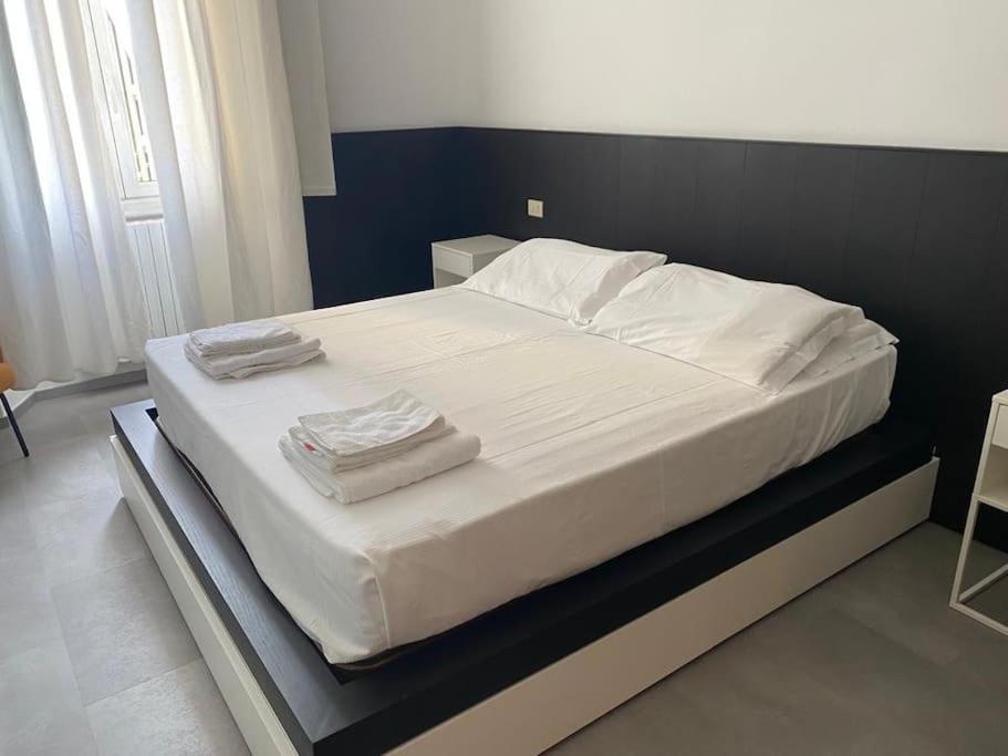 Just Like Home In Bocconi Milan Exterior photo
